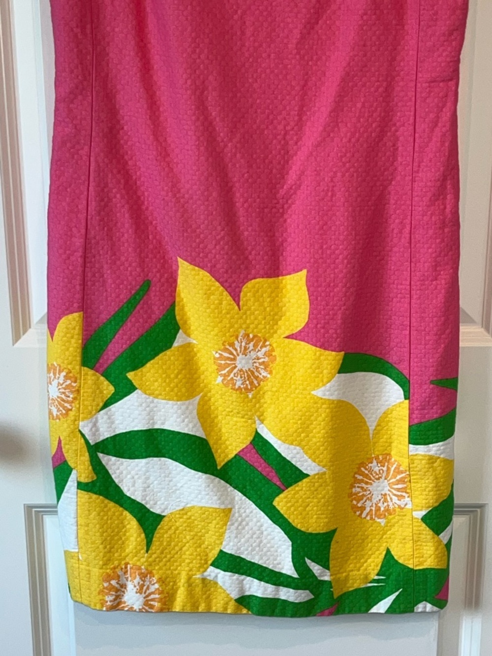 Retro 70’s Inspired Lilly Pulitzer Women's Floral Sleeveless Sheath Dress - Picture 6 of 7